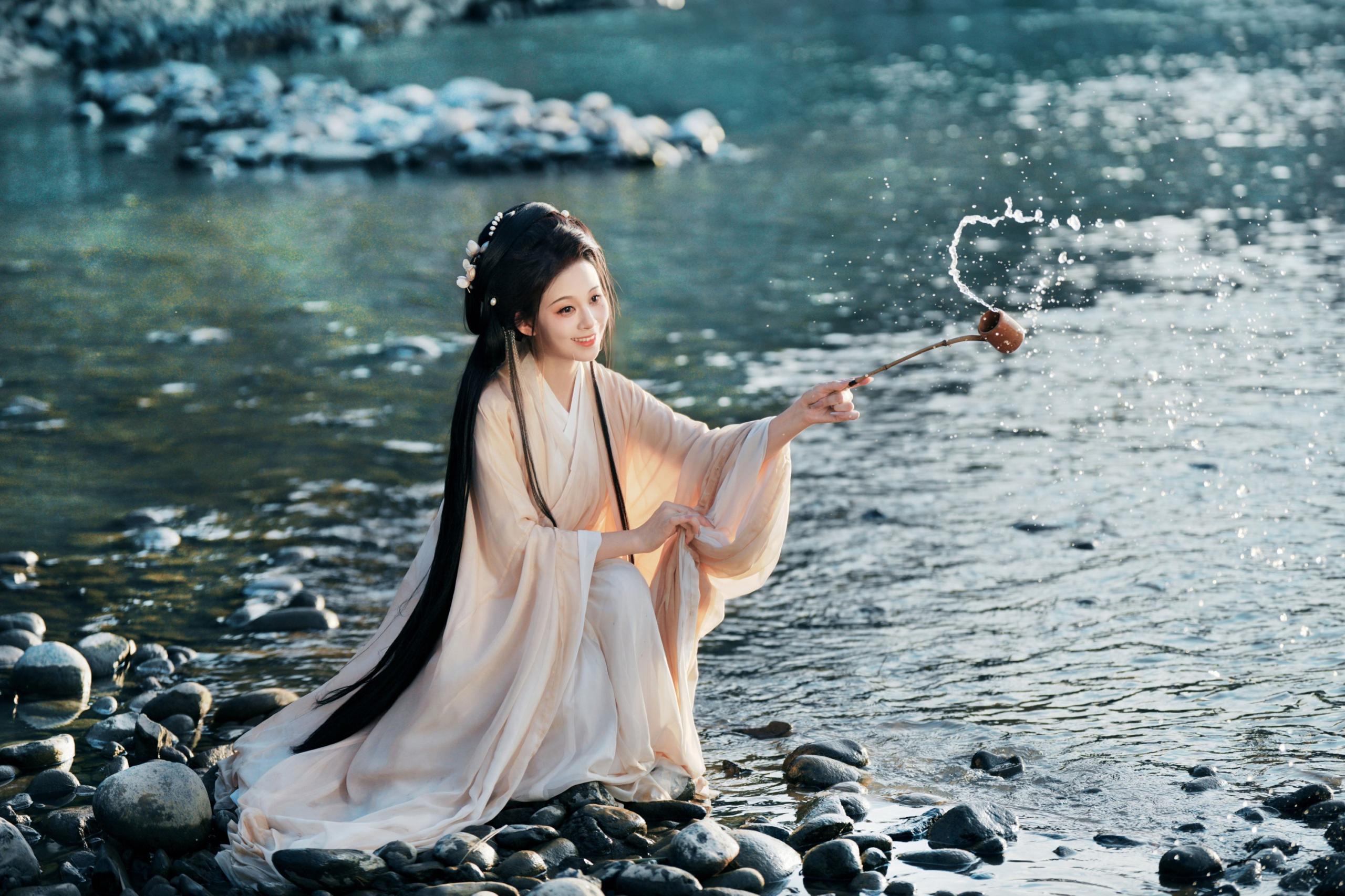 洛宁-唐 – 《魏晋风人像拍摄》[18P] 插图1